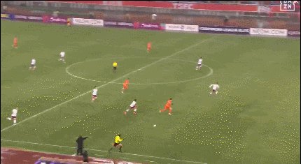 【亚冠】克雷桑泽卡传射卡扎破门 泰山3比1胜光州