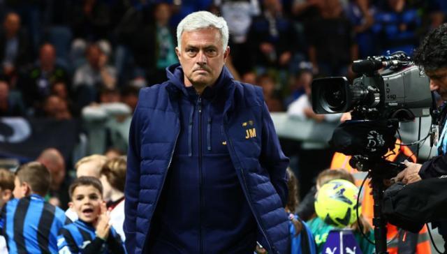 穆帅百场叹伤病：我亲自去踢，托蒂+阿尔代尔也来吧